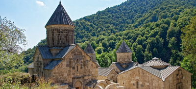 Armenia - górskie szlaki i zabytki